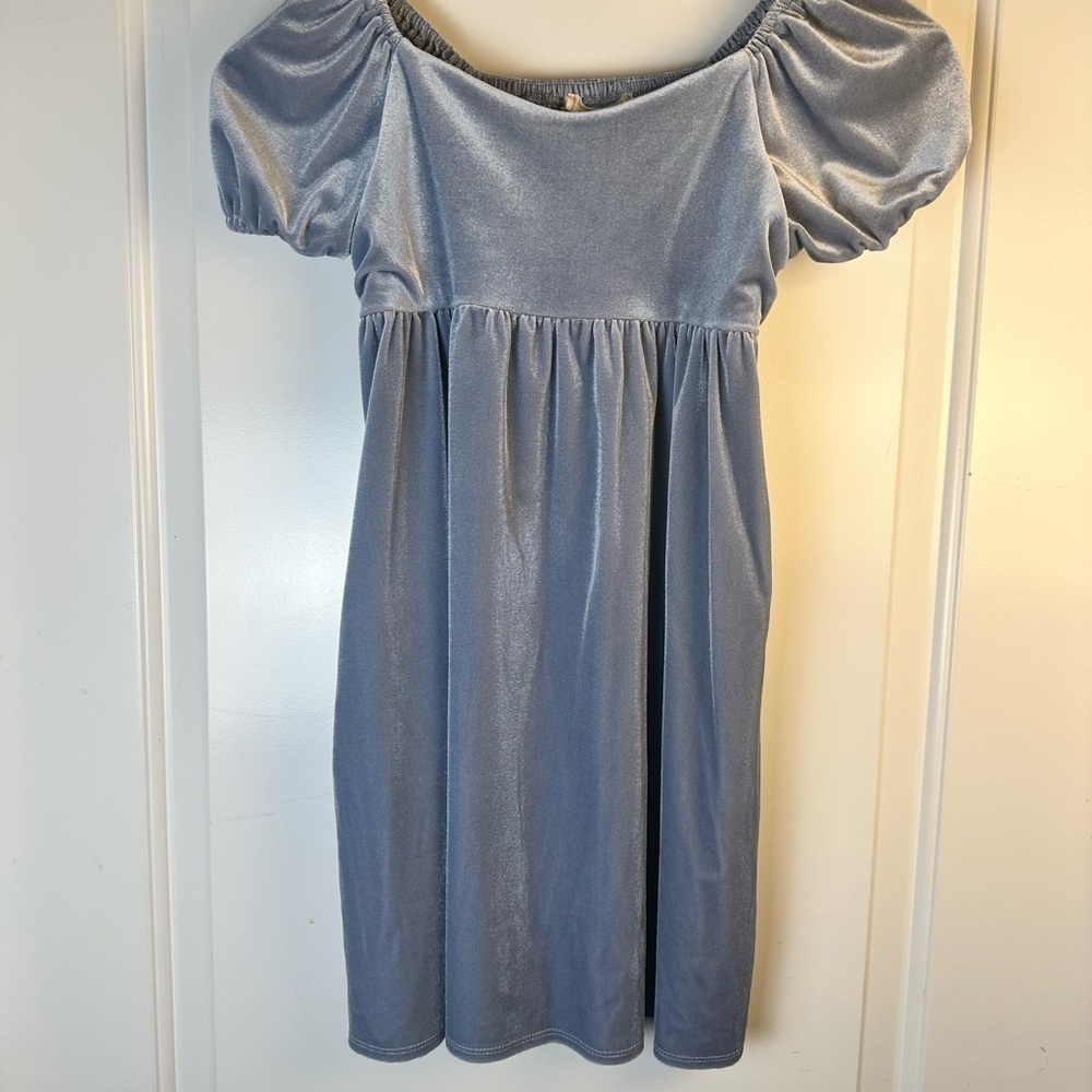 Walking on Sunshine Velvet Blue Size 6 EUC (worn once) - Picture 2 of 6